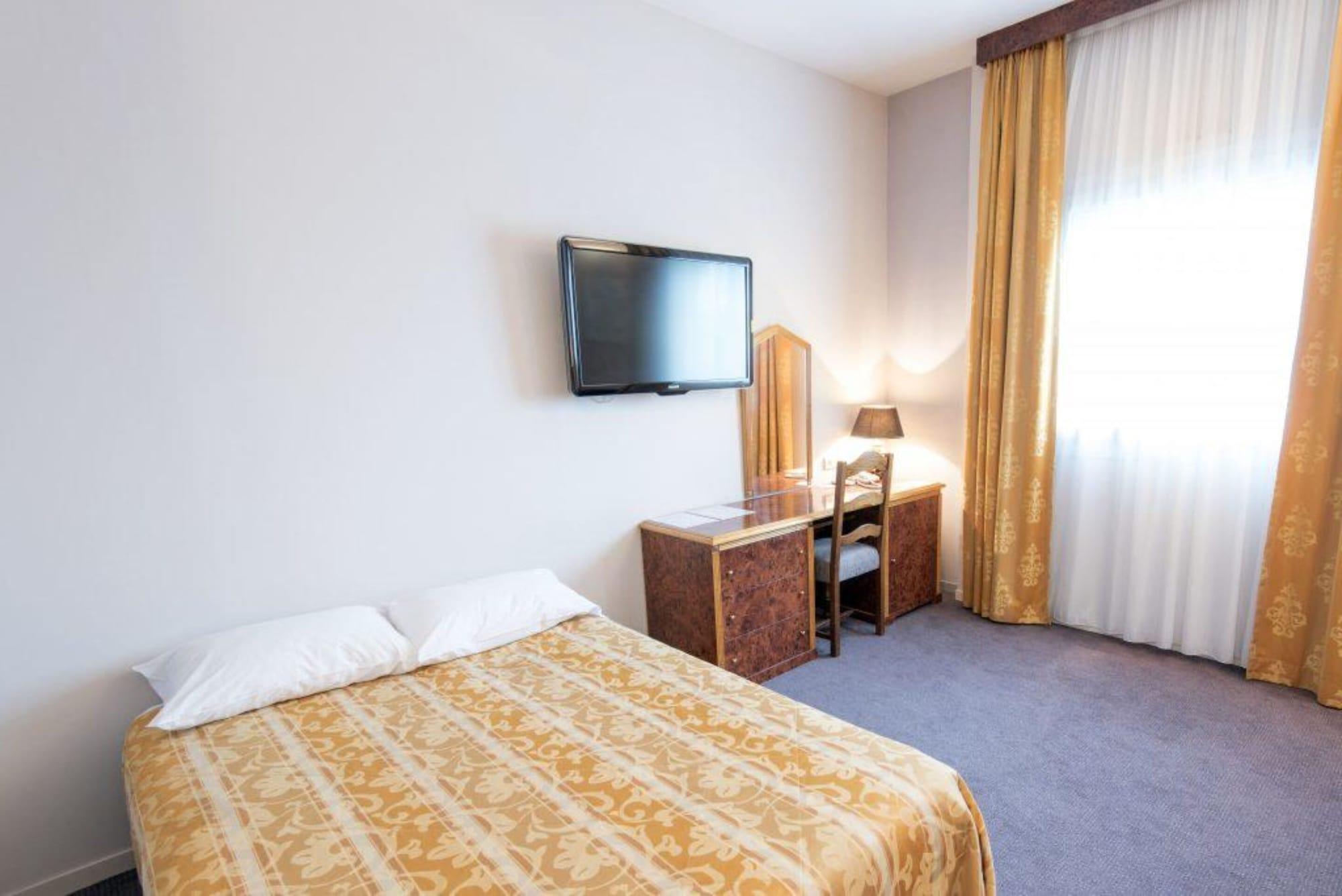 Le Manoir Hotel Orchies Kültér fotó