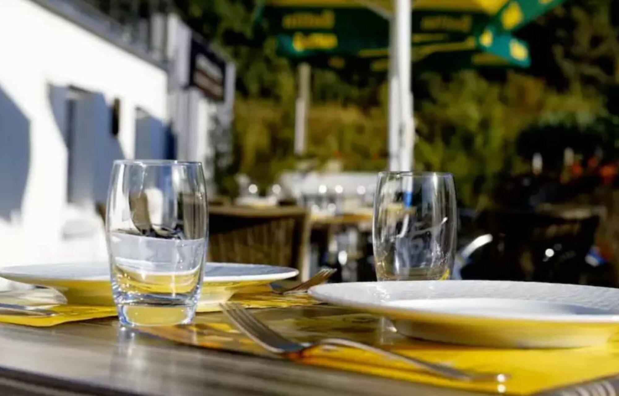 Le Manoir Hotel Orchies Kültér fotó