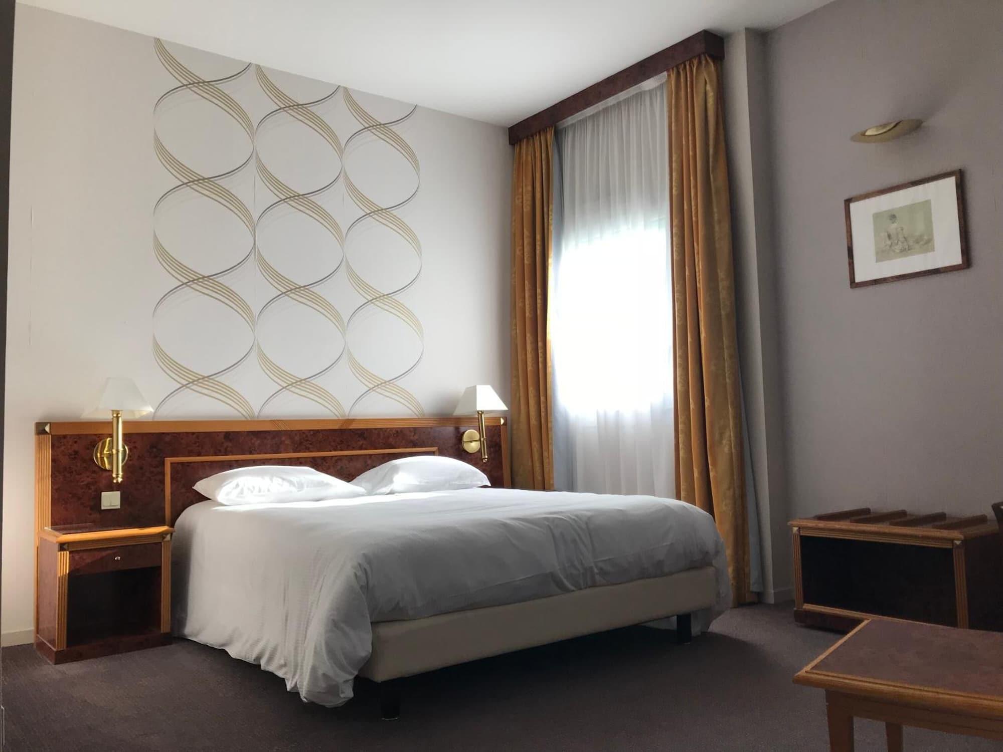 Le Manoir Hotel Orchies Kültér fotó